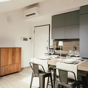 Casa Savo - Parcheggio Gratuito Nella Blu Area Appartamento